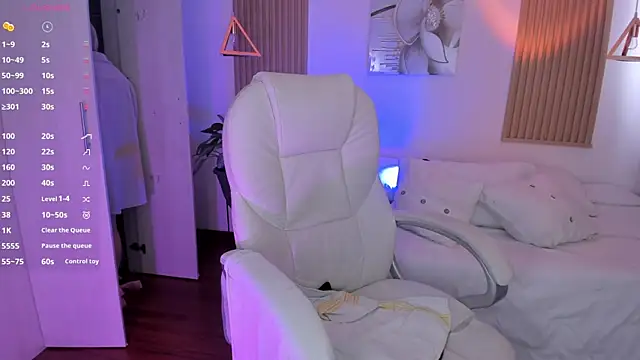 Kendall Bunnyy online show from March 13, 2025, 6:23 pm