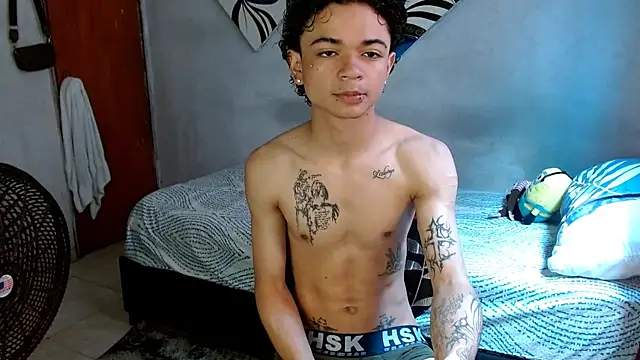 Lovebeng  online show from October 23, 2025, 2:27 pm