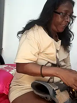 mamakarma1403 online show from September 9, 2025, 1:38 am