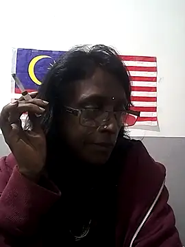 mamakarma1403 online show from September 29, 2025, 3:06 pm