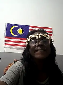 mamakarma1403 online show from October 31, 2025, 3:02 pm