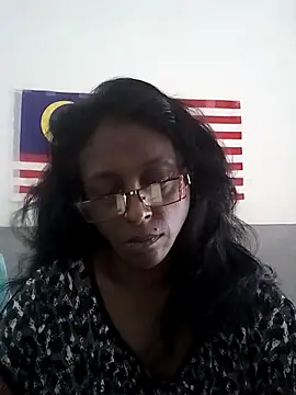 mamakarma1403 online show from November 5, 2025, 12:10 am