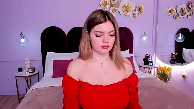 Snapshot of ZaraBloom chatting on March 9, 2025, 3:38 pm ZaraBloom online show from March 9, 2025, 3:38 pm