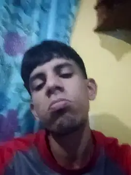Snapshot of DecisivePimiento chatting on November 26, 2025, 3:29 am DecisivePimiento online show from November 26, 2025, 3:29 am