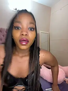 Snapshot of ItsLeyaa chatting on February 3, 2025, 11:42 am ItsLeyaa online show from February 3, 2025, 11:42 am