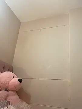 Snapshot of ItsLeyaa chatting on March 8, 2025, 12:22 am ItsLeyaa online show from March 8, 2025, 12:22 am