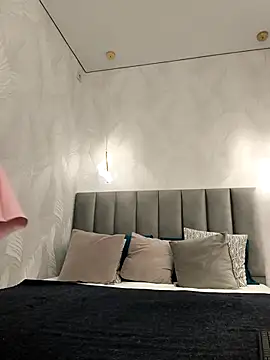 AliceBrayan online show from February 27, 2025, 5:13 am