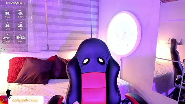 Ghosty Doll online show from April 15, 2026, 8:20 pm