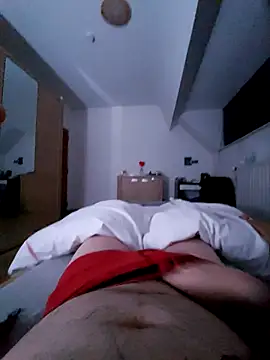 pascalino100 online show from March 4, 2025, 2:06 am