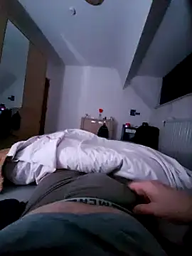 pascalino100 online show from March 17, 2025, 3:57 am