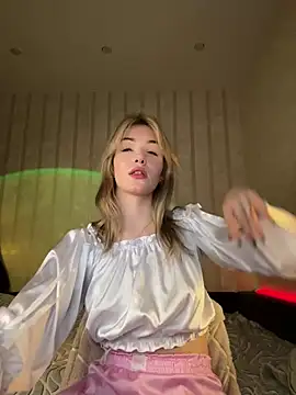 Snapshot of SpiceJessy chatting on January 15, 2025, 8:26 pm SpiceJessy online show from January 15, 2025, 8:26 pm