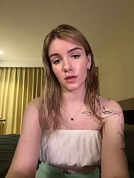 Snapshot of SpiceJessy chatting on February 2, 2025, 2:02 pm SpiceJessy online show from February 2, 2025, 2:02 pm