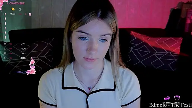 Snapshot of SpiceJessy chatting on March 8, 2025, 5:33 pm SpiceJessy online show from March 8, 2025, 5:33 pm