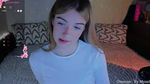 Snapshot of SpiceJessy chatting on March 22, 2025, 3:42 pm SpiceJessy online show from March 22, 2025, 3:42 pm