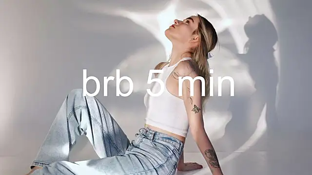 Snapshot of SpiceJessy chatting on November 1, 2025, 3:30 am SpiceJessy online show from November 1, 2025, 3:30 am