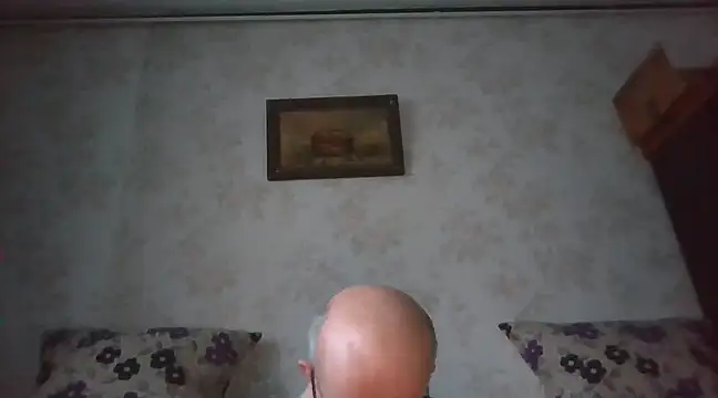 mariusica1xh online show from February 4, 2025, 3:26 pm