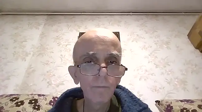 mariusica1xh online show from February 5, 2025, 3:42 pm