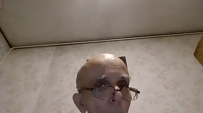 mariusica1xh online show from February 8, 2025, 1:54 am