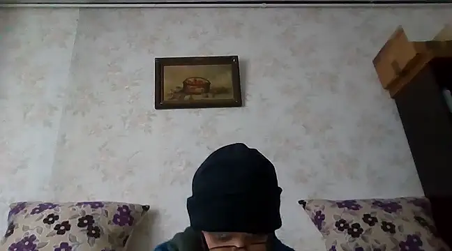 mariusica1xh online show from February 12, 2025, 11:07 am