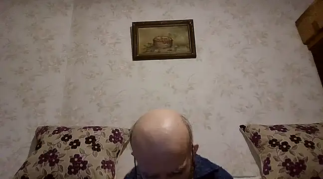 mariusica1xh online show from February 24, 2025, 9:09 pm