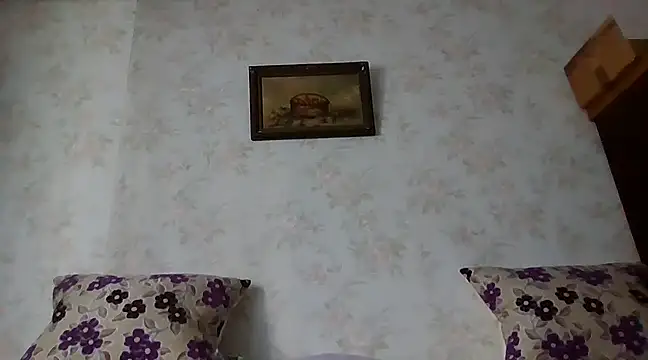 mariusica1xh online show from March 13, 2025, 10:47 am