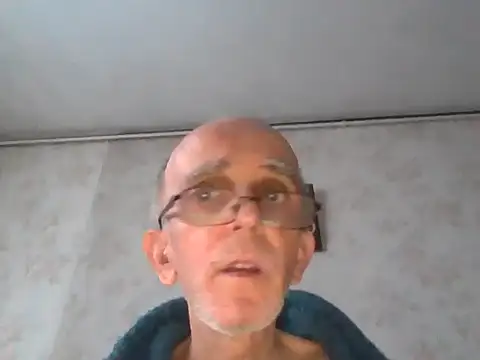 mariusica1xh online show from September 13, 2025, 3:45 pm