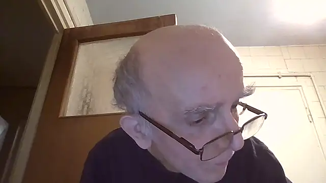 Snapshot of mariusica1@xh chatting on March 6, 2026, 11:34 pm mariusica1xh online show from March 6, 2026, 11:34 pm