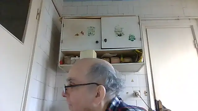 Snapshot of mariusica1@xh chatting on March 15, 2026, 3:18 pm mariusica1xh online show from March 15, 2026, 3:18 pm