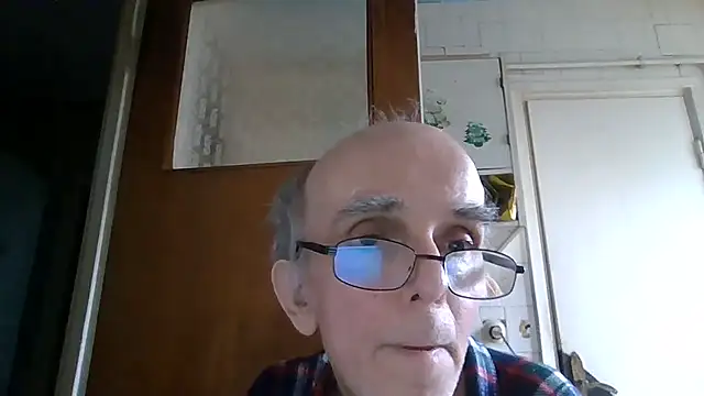 Snapshot of mariusica1@xh chatting on March 17, 2026, 3:26 pm mariusica1xh online show from March 17, 2026, 3:26 pm