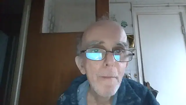 Snapshot of mariusica1@xh chatting on March 20, 2026, 3:39 pm mariusica1xh online show from March 20, 2026, 3:39 pm