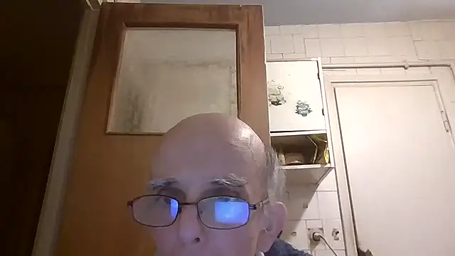 Snapshot of mariusica1@xh chatting on March 21, 2026, 4:54 pm mariusica1xh online show from March 21, 2026, 4:54 pm