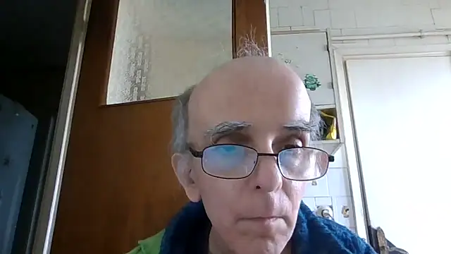 Snapshot of mariusica1@xh chatting on April 13, 2026, 11:05 am mariusica1xh online show from April 13, 2026, 11:05 am