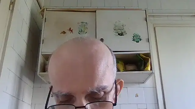 Snapshot of mariusica1@xh chatting on July 7, 2026, 9:57 am mariusica1xh online show from July 7, 2026, 9:57 am