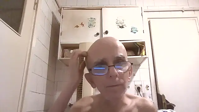 Snapshot of mariusica1@xh chatting on July 8, 2026, 8:57 pm mariusica1xh online show from July 8, 2026, 8:57 pm