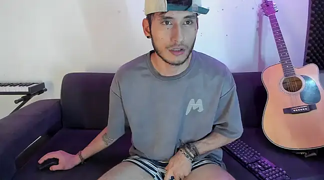 Henrikk senn online show from December 17, 2024, 2:44 pm