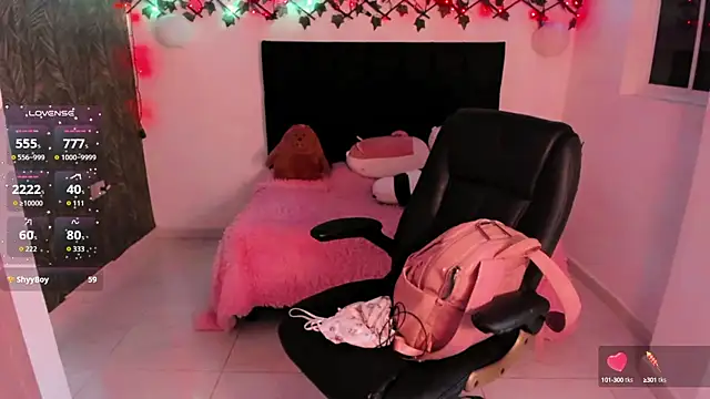 Lilith Miller21 online show from September 19, 2025, 9:15 pm