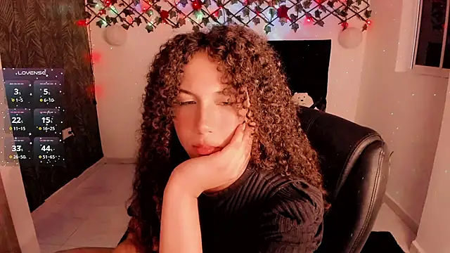 Lilith Miller21 online show from September 26, 2025, 9:19 pm