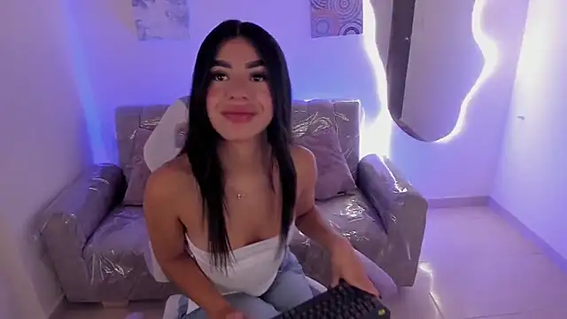 Snapshot of Charlotte_cowell_sub1_ chatting on September 9, 2025, 4:28 pm Charlotte cowell sub1 online show from September 9, 2025, 4:28 pm