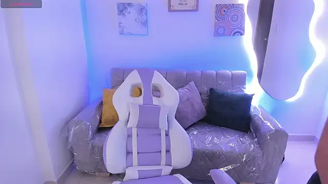 Charlotte cowell sub1  online show from October 13, 2025, 7:47 pm