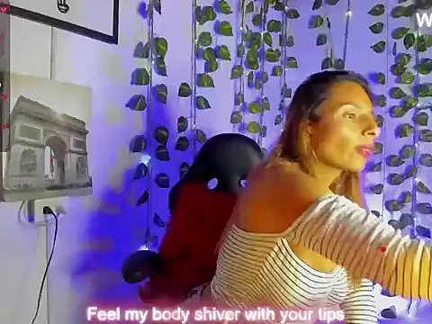Snapshot of mykaelahoney chatting on September 10, 2025, 5:07 am mykaelahoney online show from September 10, 2025, 5:07 am