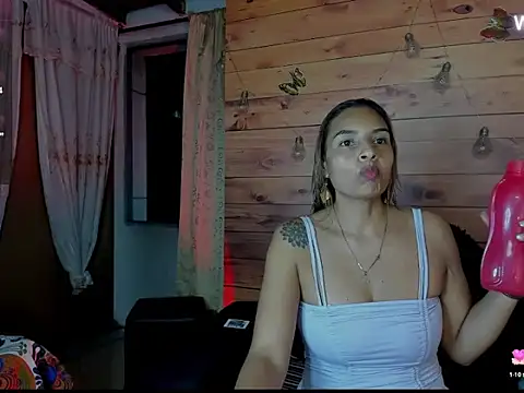 mykaelahoney online show from November 11, 2025, 1:05 am