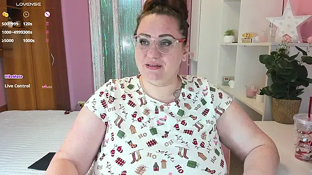 lovely adelle online show from December 21, 2024, 10:06 am