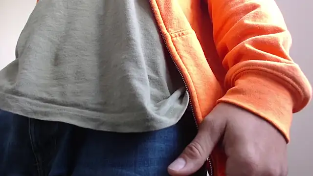 Snapshot of thomas_gun chatting on January 17, 2026, 4:43 pm thomas gun online show from January 17, 2026, 4:43 pm