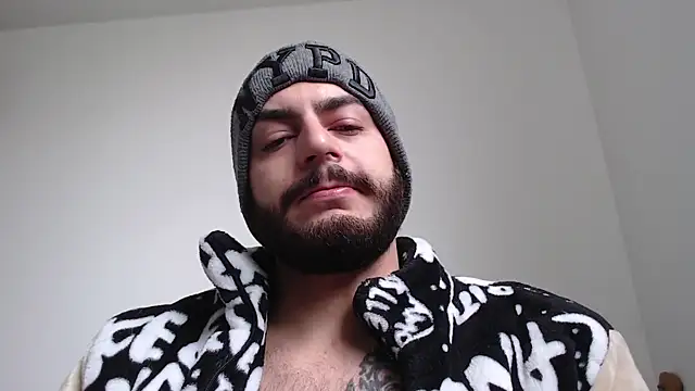 Snapshot of thomas_gun chatting on February 16, 2026, 2:57 pm thomas gun online show from February 16, 2026, 2:57 pm