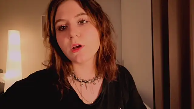 Diana Flower online show from November 15, 2025, 4:32 am