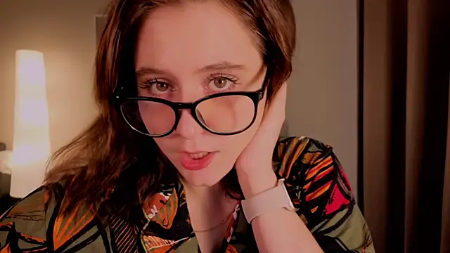 Diana Flower online show from November 16, 2025, 5:02 am