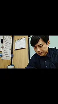 whitebriefboy online show from November 14, 2025, 12:59 pm