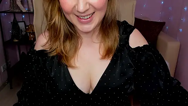 Snapshot of Helens_love chatting on January 6, 2025, 1:31 am Helens love online show from January 6, 2025, 1:31 am