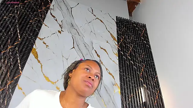 ebony hot1 online show from September 22, 2025, 2:08 pm