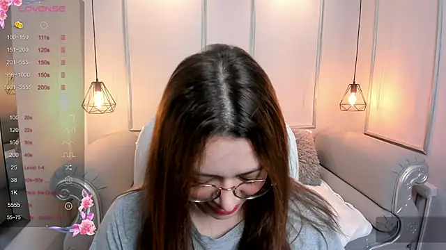 Lanna18 online show from January 9, 2025, 11:47 am